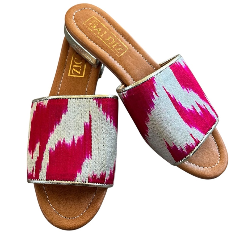Baldiz Boho Magenta & Metallic Gold Ikat Silk Slide Sandals Size 37 (7 US) EUC